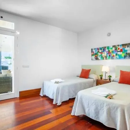 Private Village Capri Пуэрто-Калеро